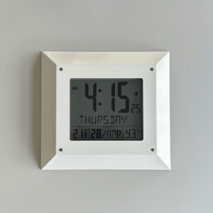 healsafe-digital-safe-clock